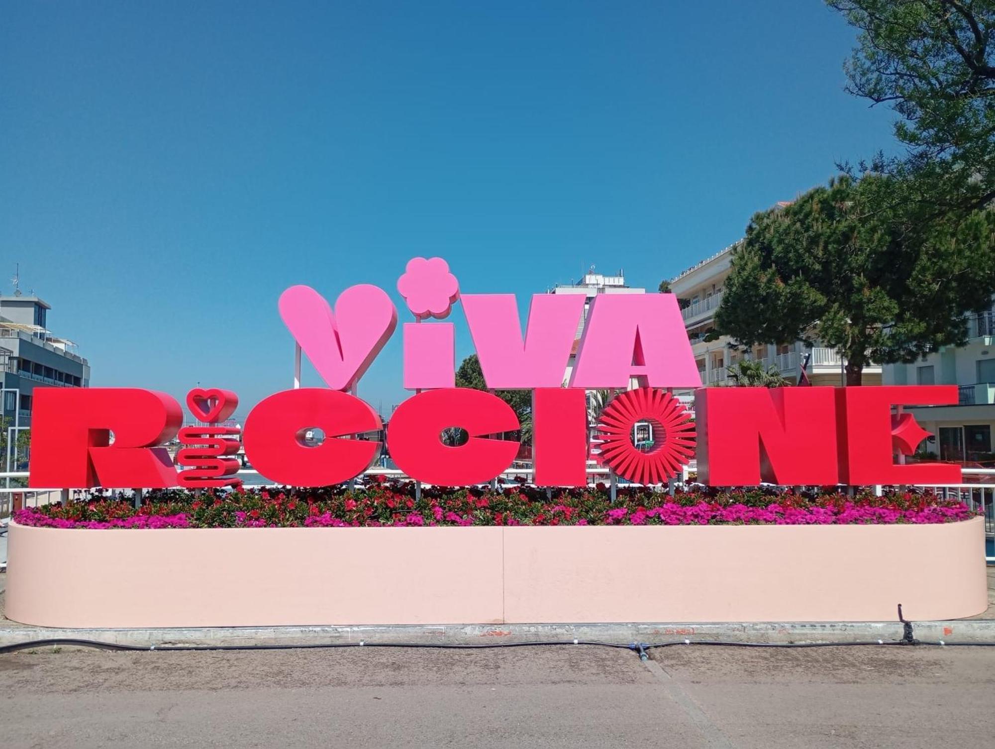 Hotel Garisenda B&B - In Centro A Riccione - Dış mekan fotoğraf